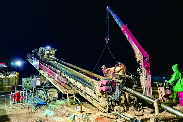 DN273、DN219+114天然氣管道穿越工程